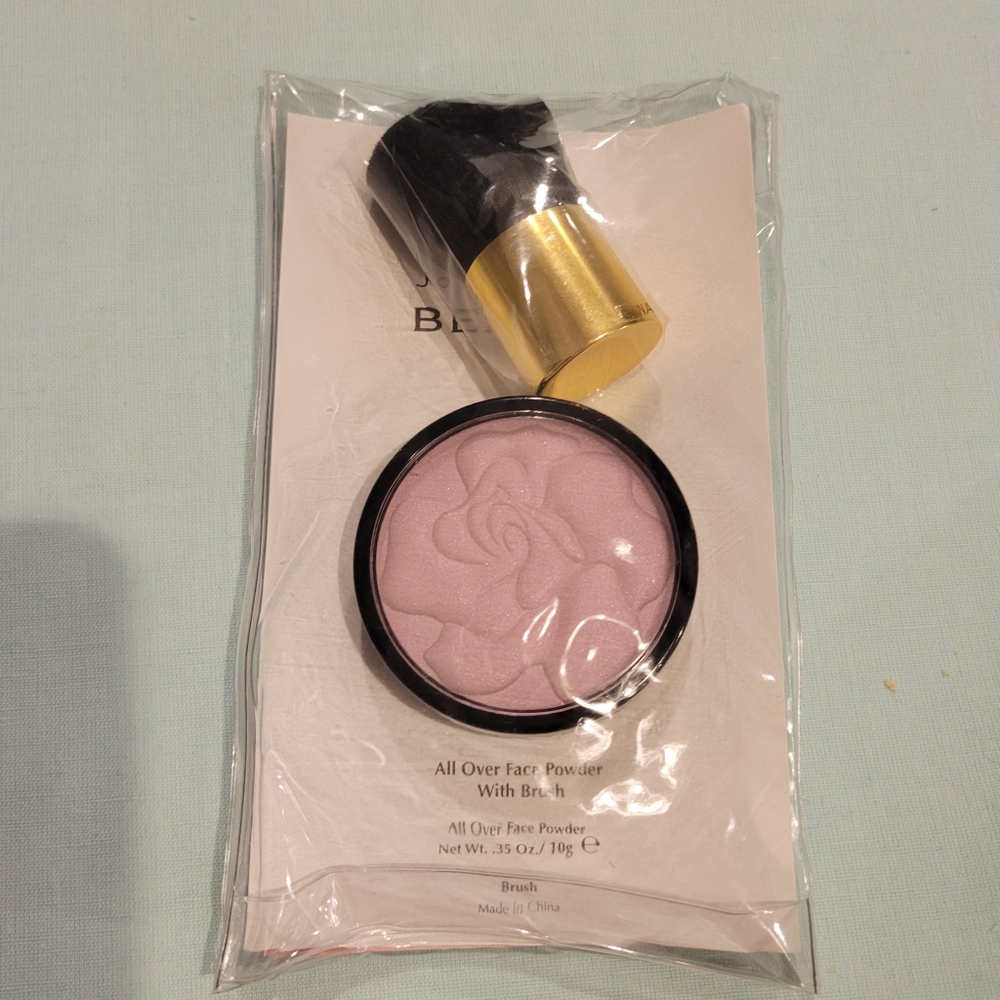 BY JOAN RIVERS, BRAND NEW WITH ORIGINAL PACHEGE BEAUTY ALL OVER FACE SKIMMER
